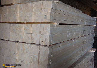 Строганый брусок, готовый к погрузке